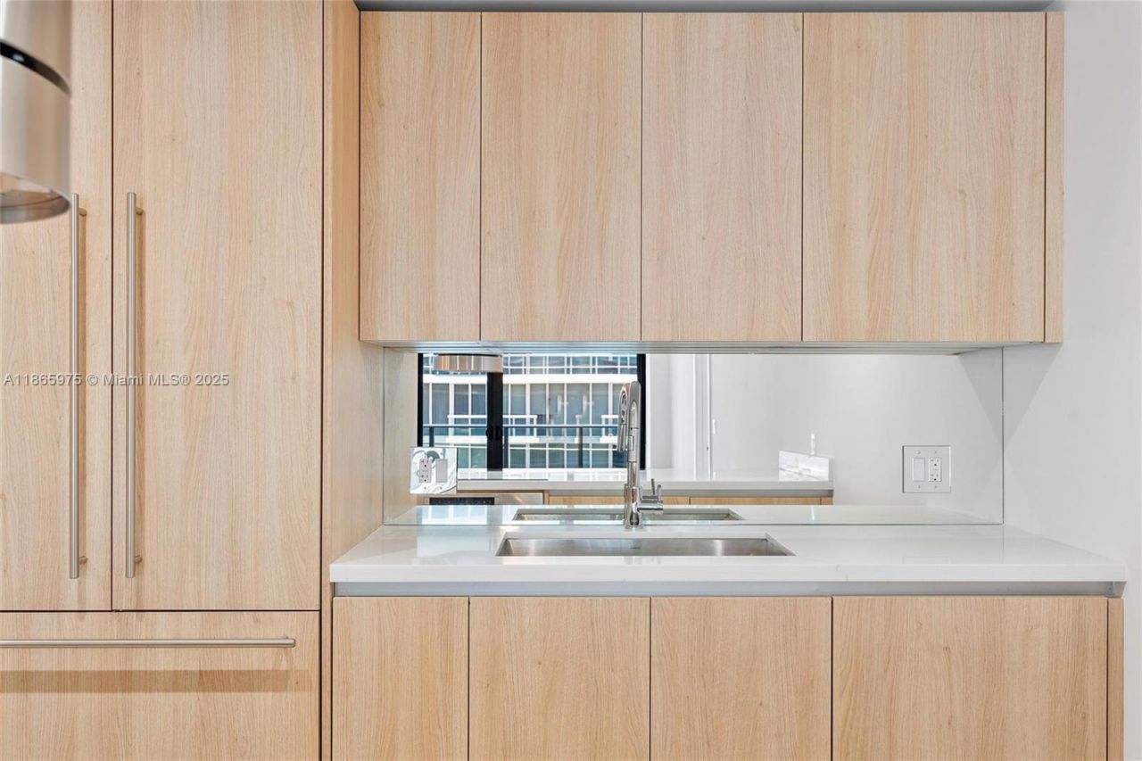 9901 W Bay Harbor Dr, Unit 402, Bay Harbor Islands, FL 33154 Photo