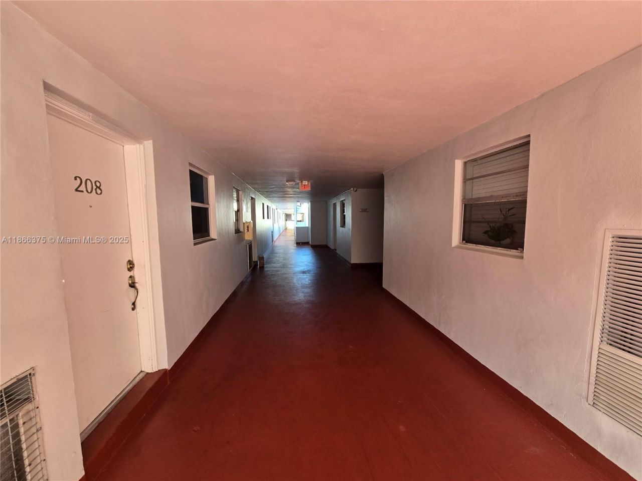 120 Royal Palm Rd, Unit 209, Hialeah Gardens, FL 33016 Photo