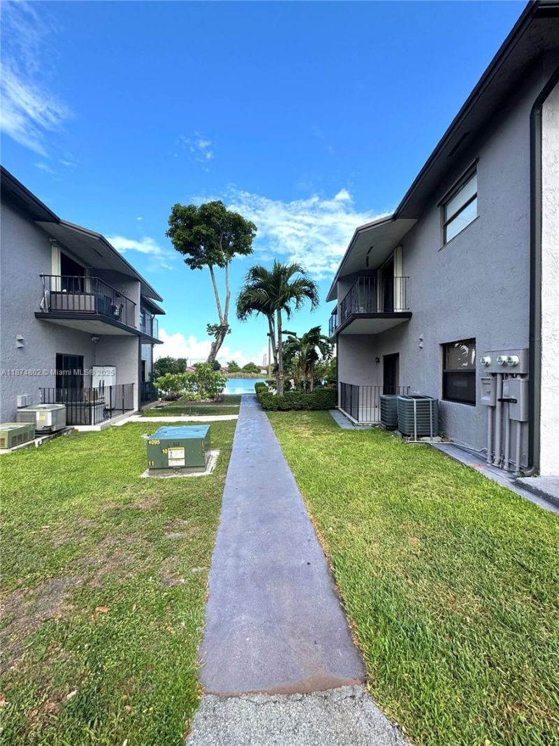 13261 SW 17th Ln, Unit 26-5, Miami, FL 33175 Photo