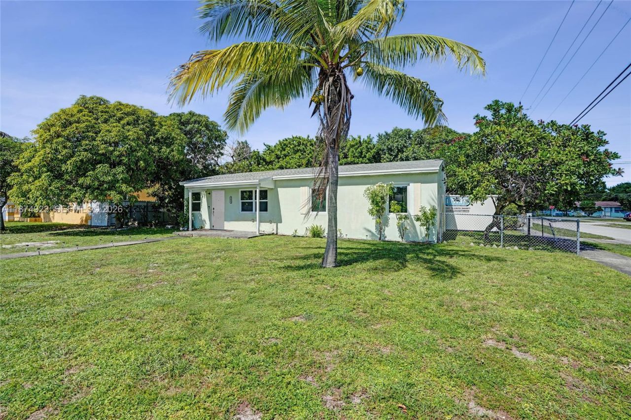 301 NW 190th Street, Miami Gardens, FL 33169 Photo