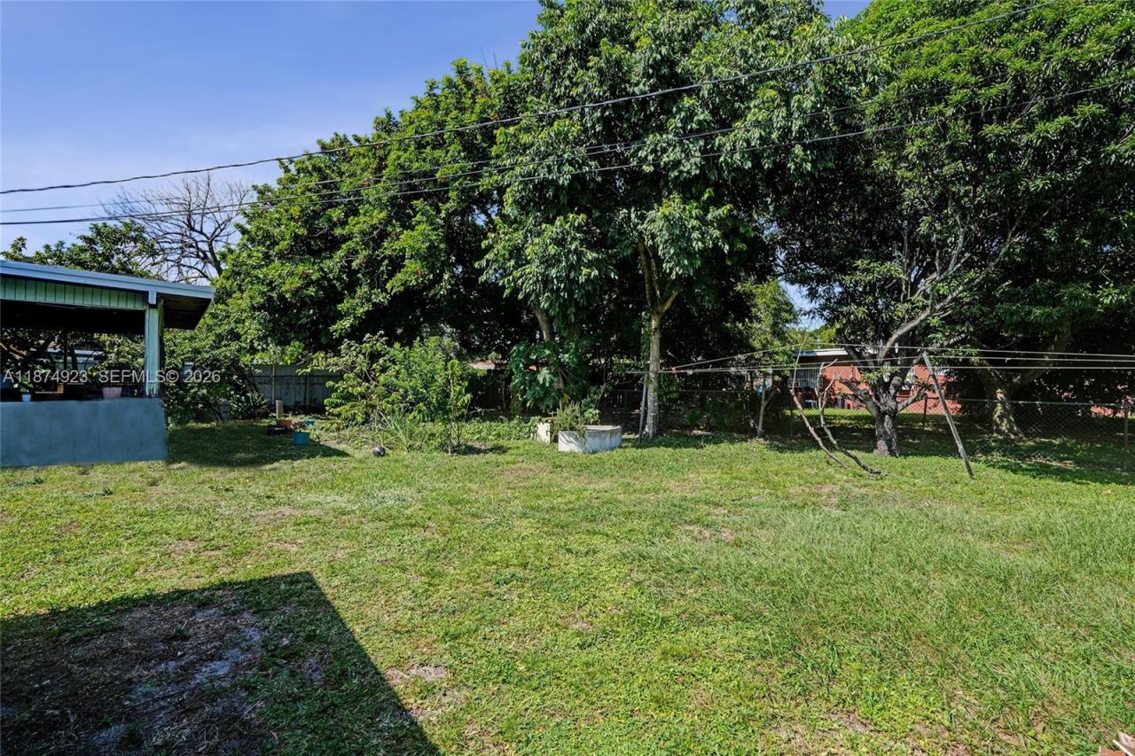 301 NW 190th Street, Miami Gardens, FL 33169 Photo