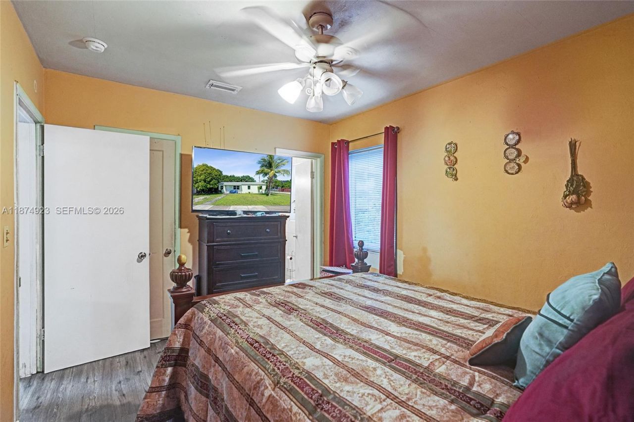 301 NW 190th Street, Miami Gardens, FL 33169 Photo