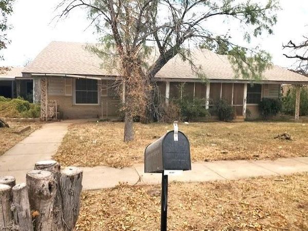 1720 Avenue M, Anson, TX 79501
