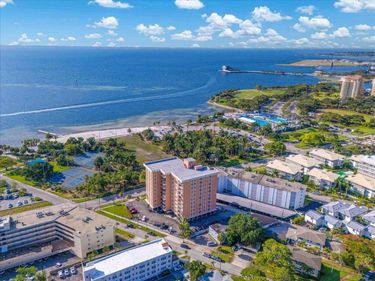 1120 N SHORE DRIVE NE, Unit 802, ST PETERSBURG, FL 33701