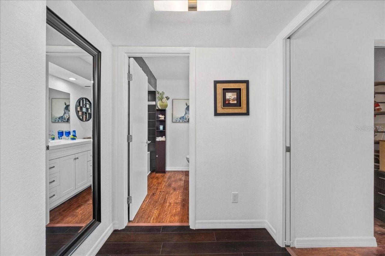 1120 N Shore Drive Ne, Unit 802, Saint Petersburg, FL 33701 Photo