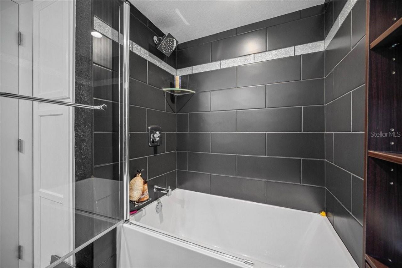 1120 N Shore Drive Ne, Unit 802, Saint Petersburg, FL 33701 Photo