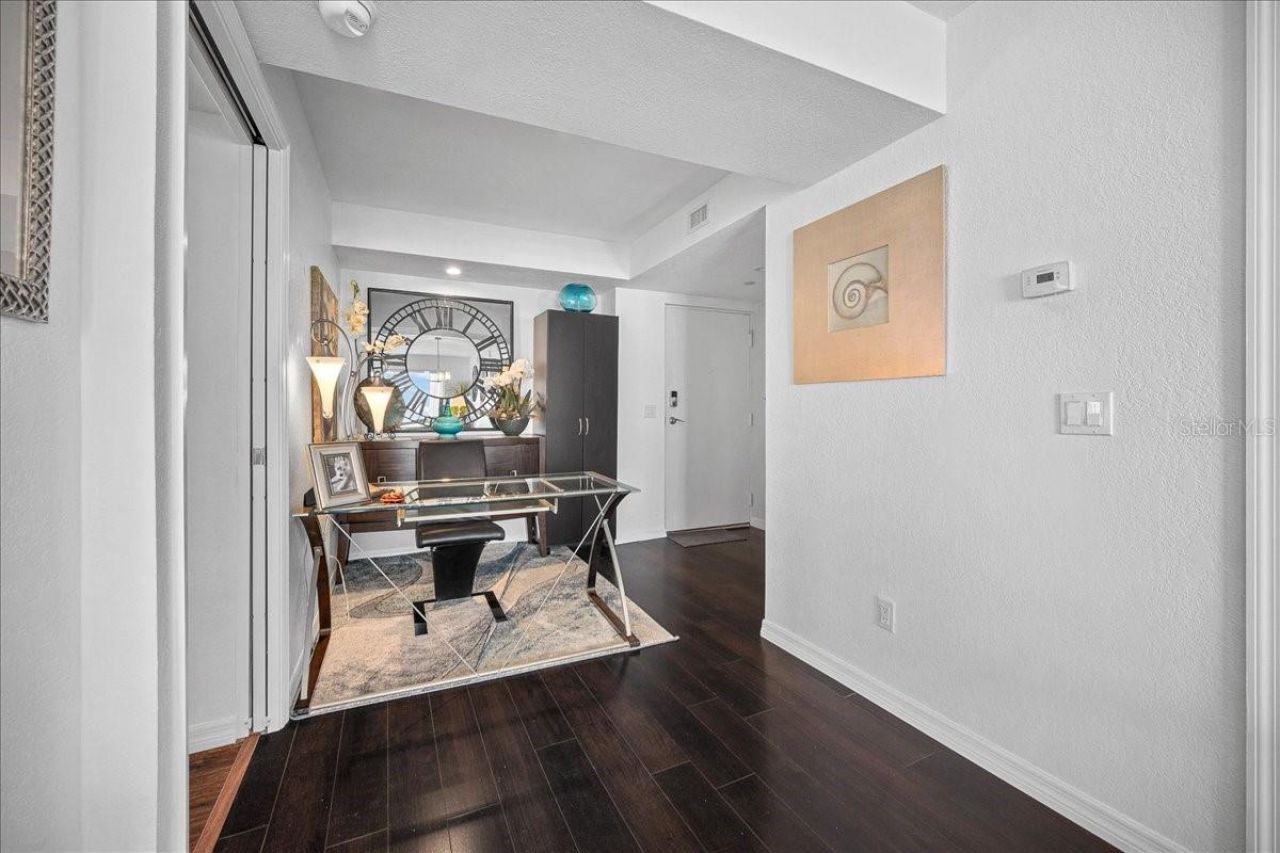 1120 N Shore Drive Ne, Unit 802, Saint Petersburg, FL 33701 Photo