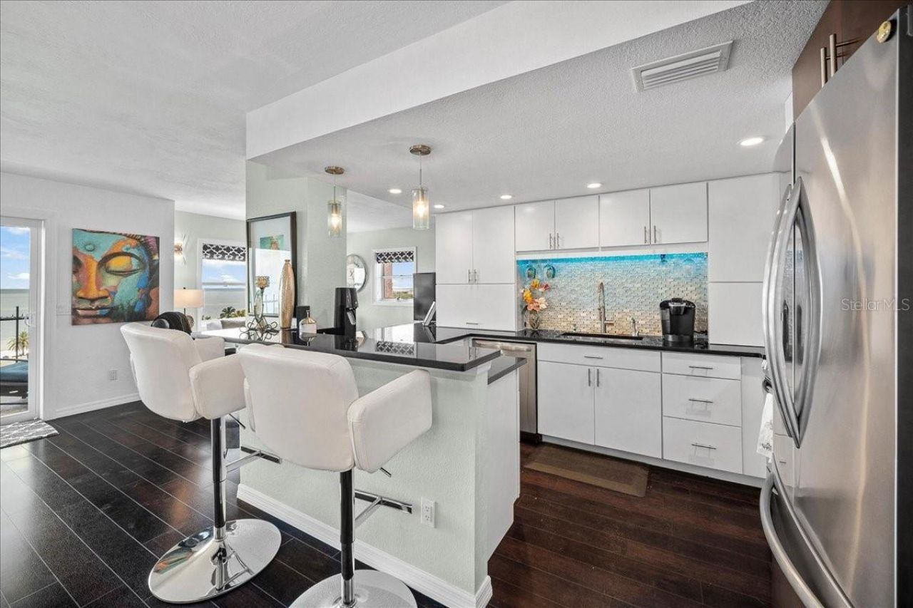 1120 N Shore Drive Ne, Unit 802, Saint Petersburg, FL 33701 Photo