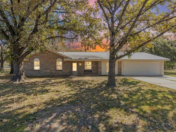 511 S Mill Street, Cumby, TX 75433