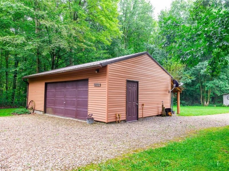 327 Township Road 350, Sullivan, OH 44880 Photo 10