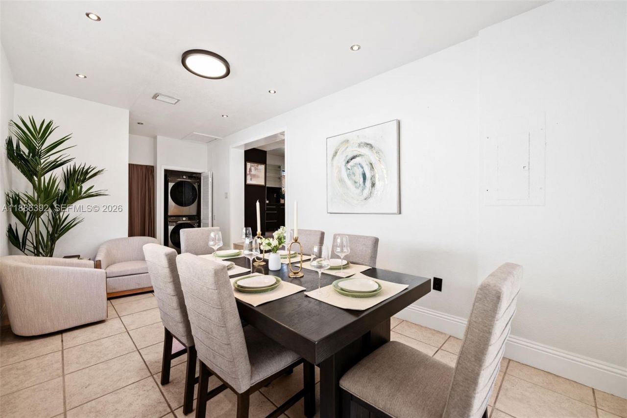 944 SW 10th Ave, Miami, FL 33130 Photo