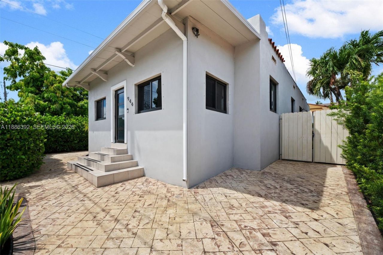 944 SW 10th Ave, Miami, FL 33130 Photo