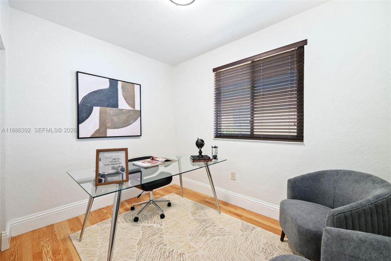 944 SW 10th Ave, Miami, FL 33130 Photo