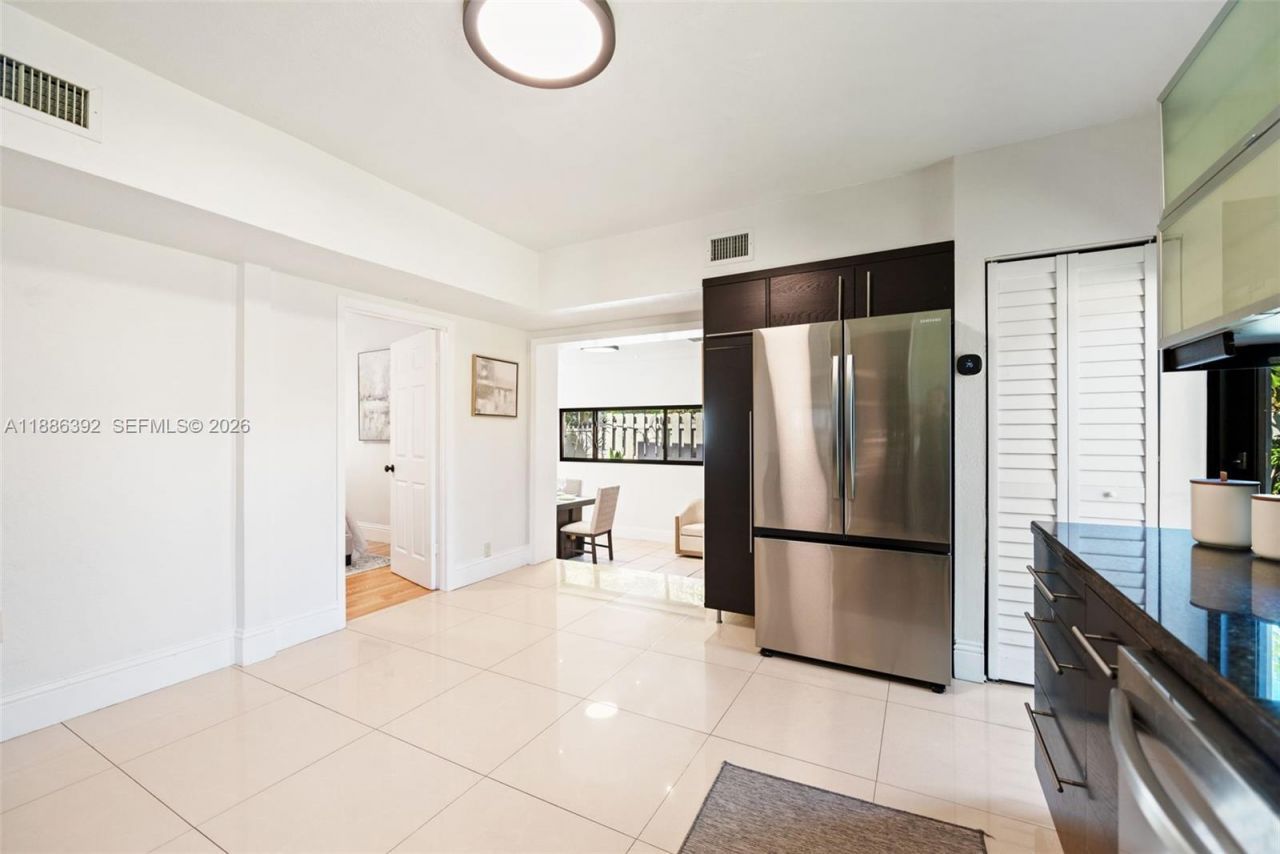 944 SW 10th Ave, Miami, FL 33130 Photo