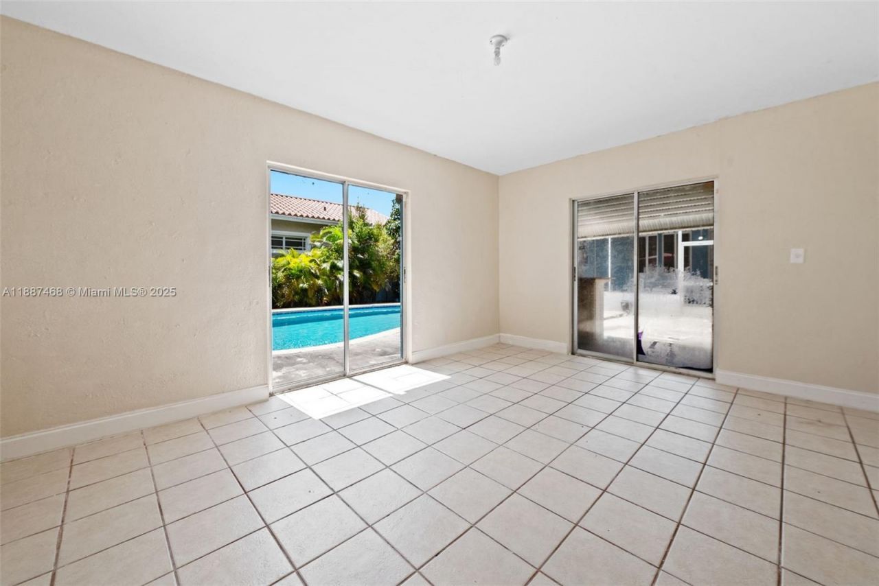 573 Palmetto Dr, Miami Springs, FL 33166 Photo