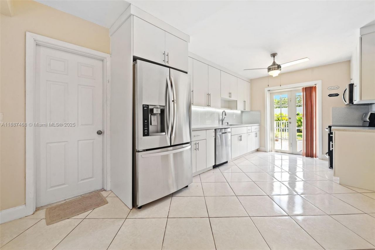 573 Palmetto Dr, Miami Springs, FL 33166 Photo