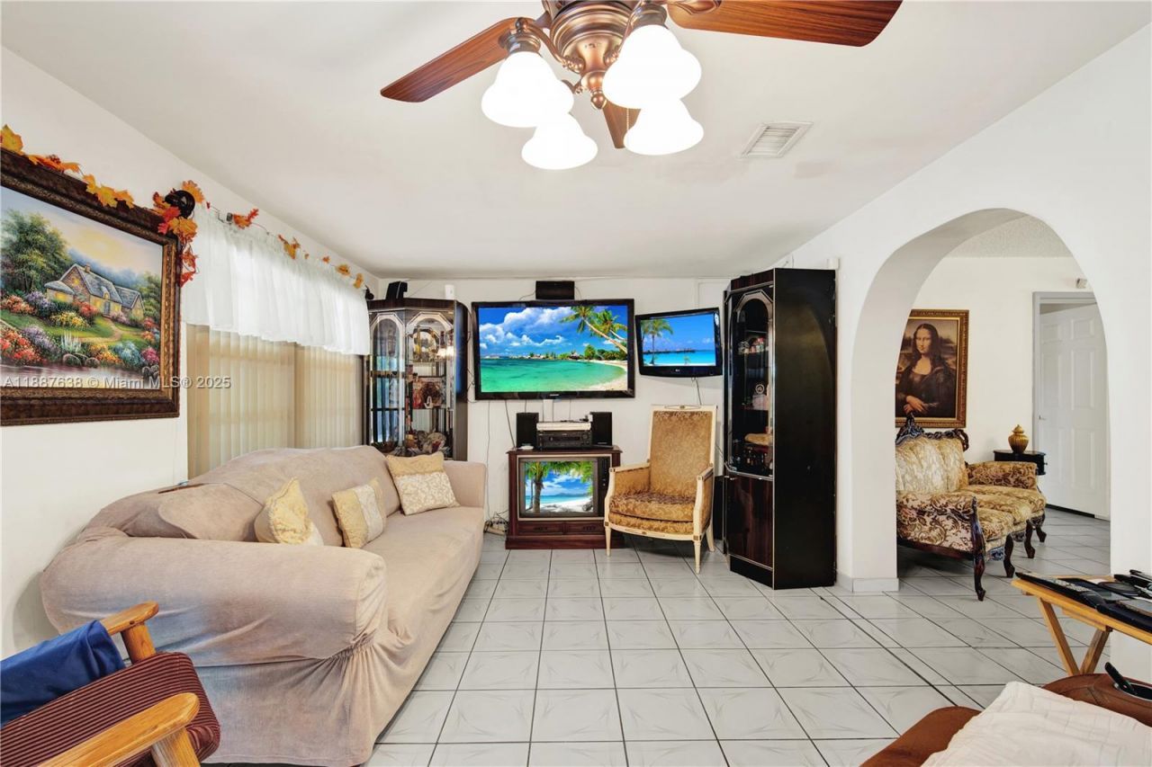 18690 Belview Dr, Cutler Bay, FL 33157 Photo