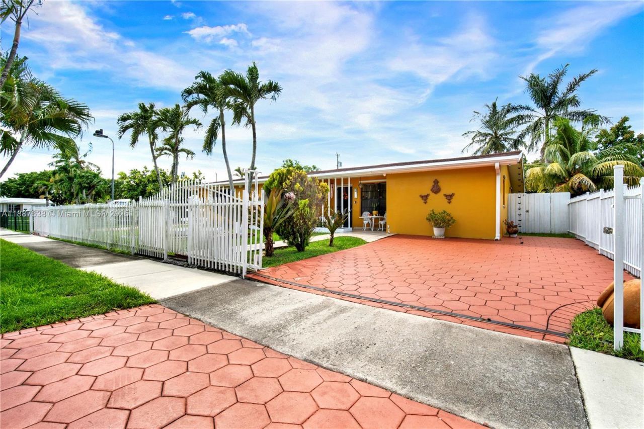 18690 Belview Dr, Cutler Bay, FL 33157 Photo