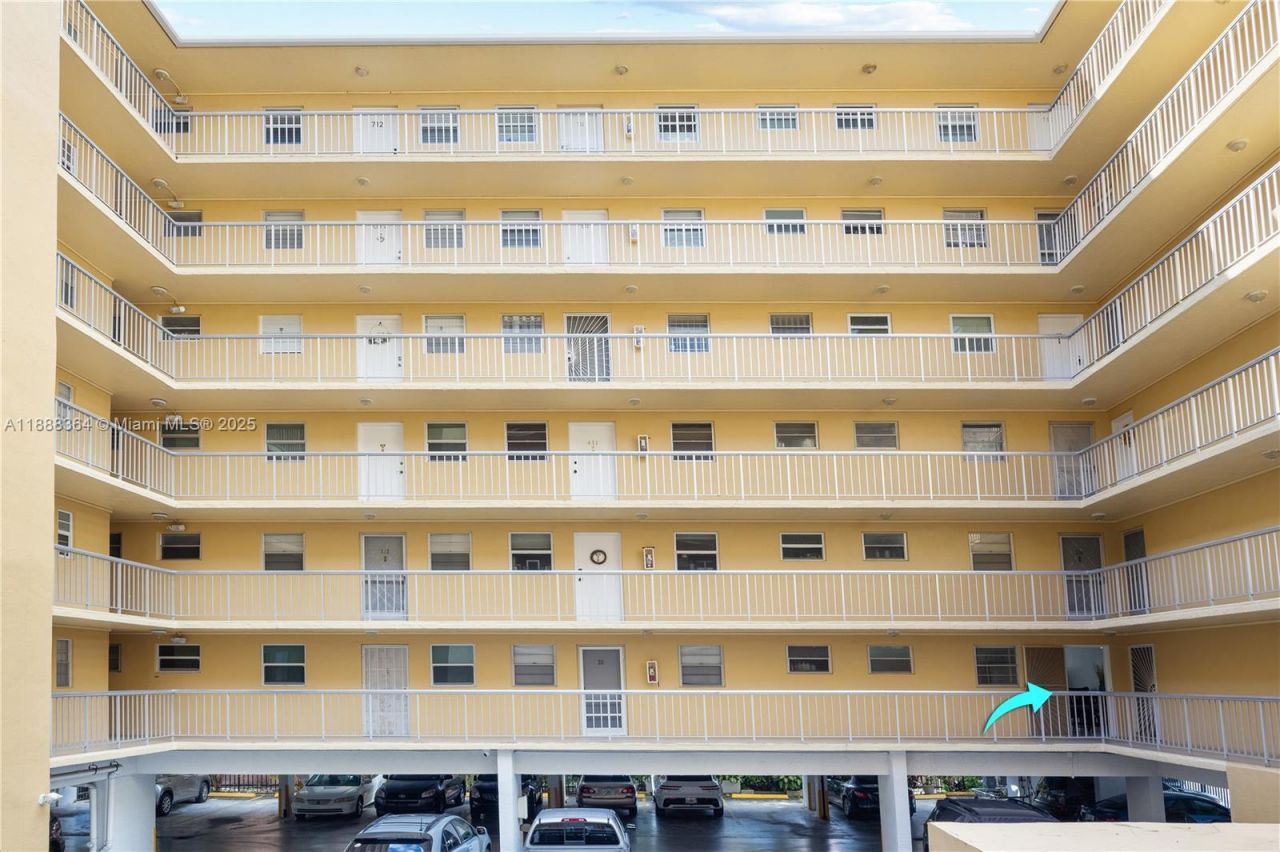730 Pennsylvania Ave, Unit 210, Miami Beach, FL 33139 Photo