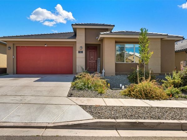 32 Wirecrest Lane, Santa Fe, NM 87508