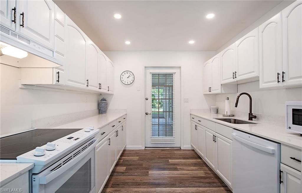 1281 Diana Ave, Naples, FL 34103 Photo