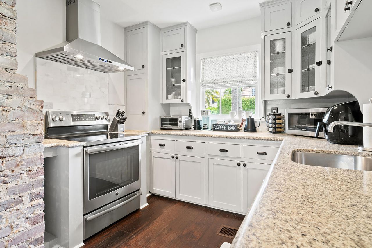 4206 Washington Road, West Palm Beach, FL 33405 Photo