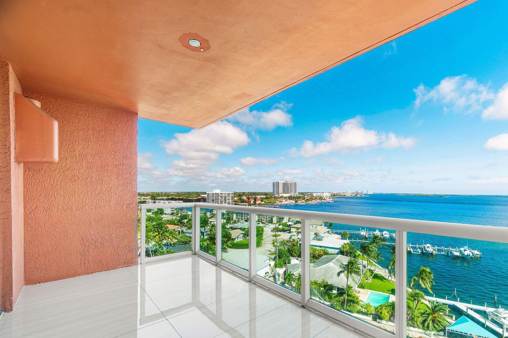 2650 Lake Shore Drive, Unit 1005, Riviera Beach, FL 33404 Photo