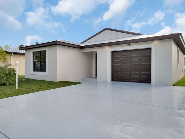 113 Callie De Lagos, Fort Pierce, FL 34951