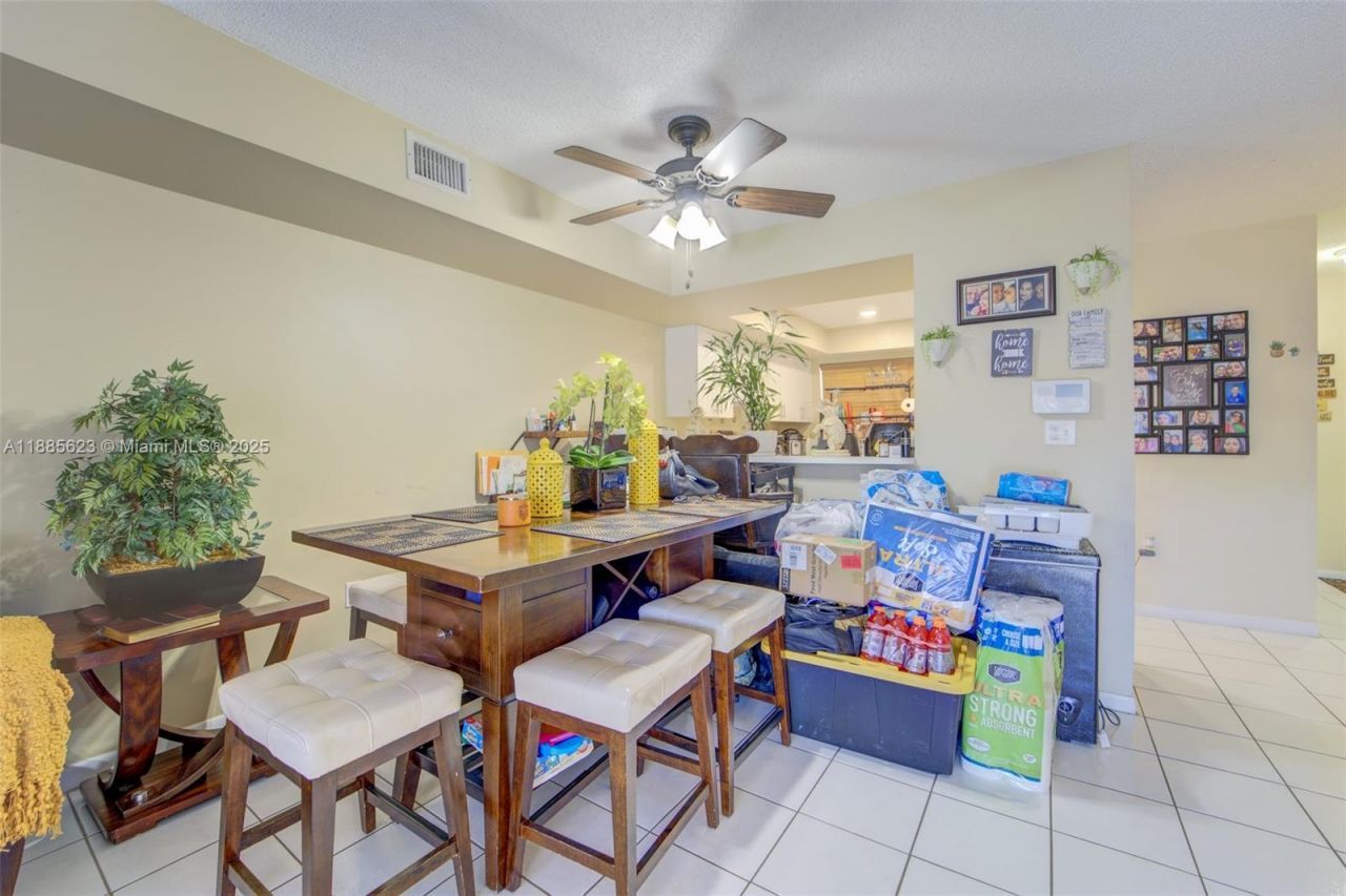 14915 SW 80th St, Unit 205, Miami, FL 33193 Photo