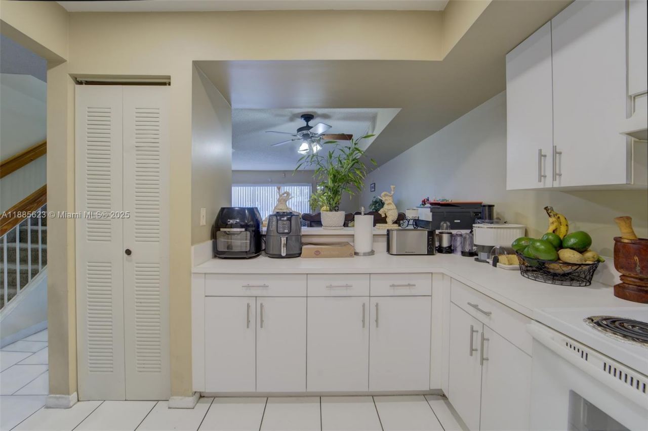 14915 SW 80th St, Unit 205, Miami, FL 33193 Photo