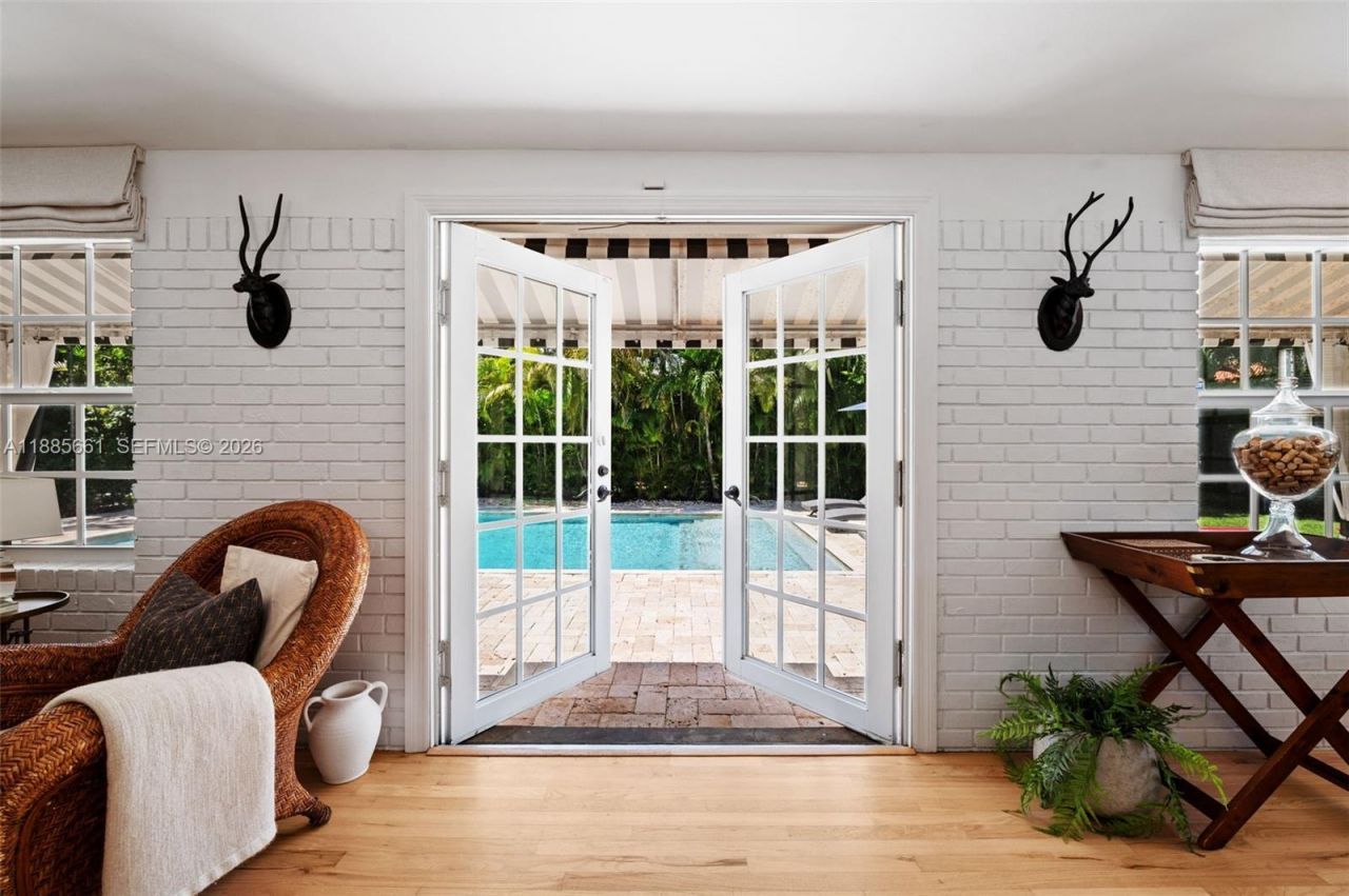 1314 Country Club Prado, Coral Gables, FL 33134 Photo