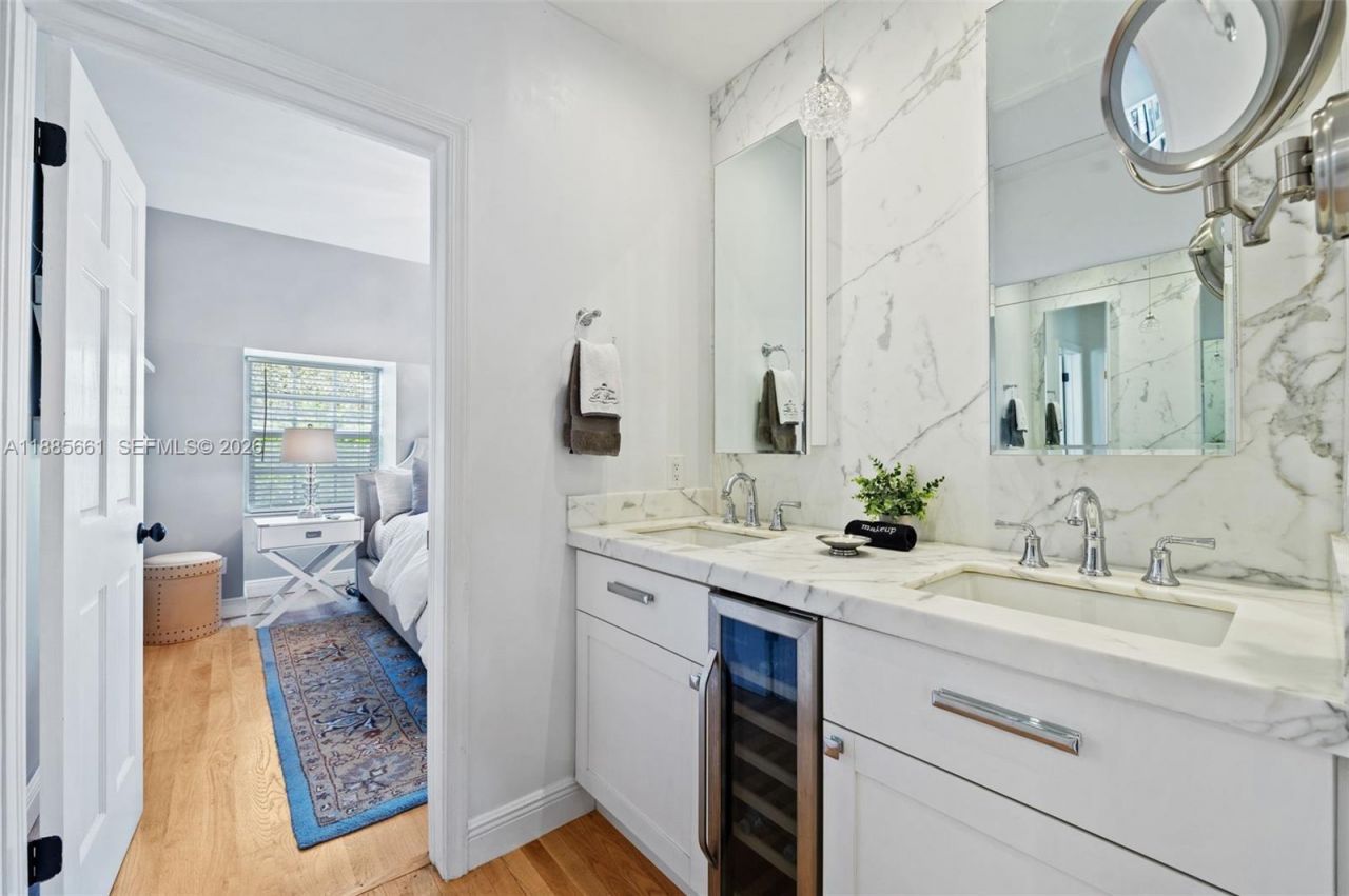 1314 Country Club Prado, Coral Gables, FL 33134 Photo