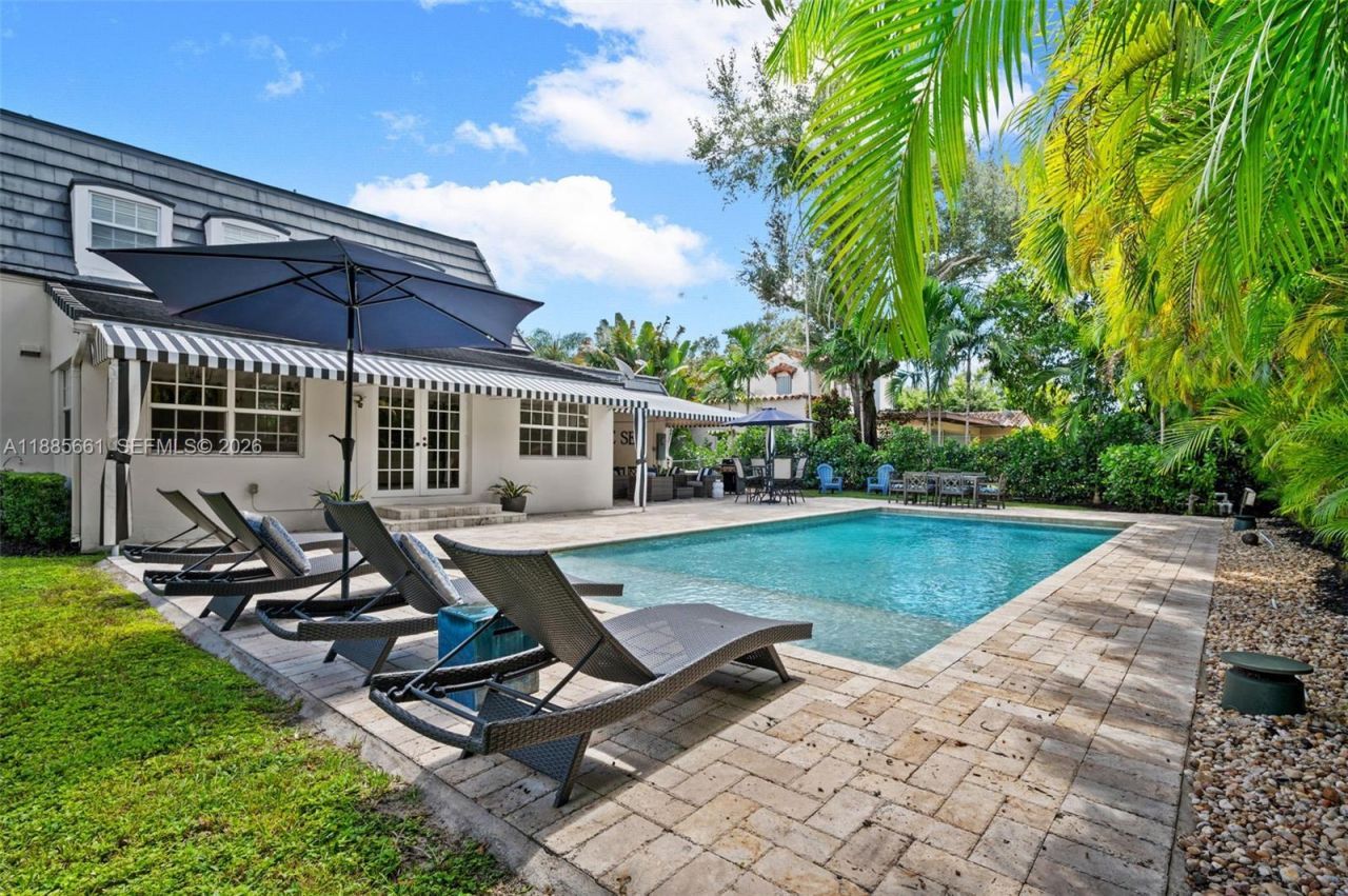 1314 Country Club Prado, Coral Gables, FL 33134 Photo