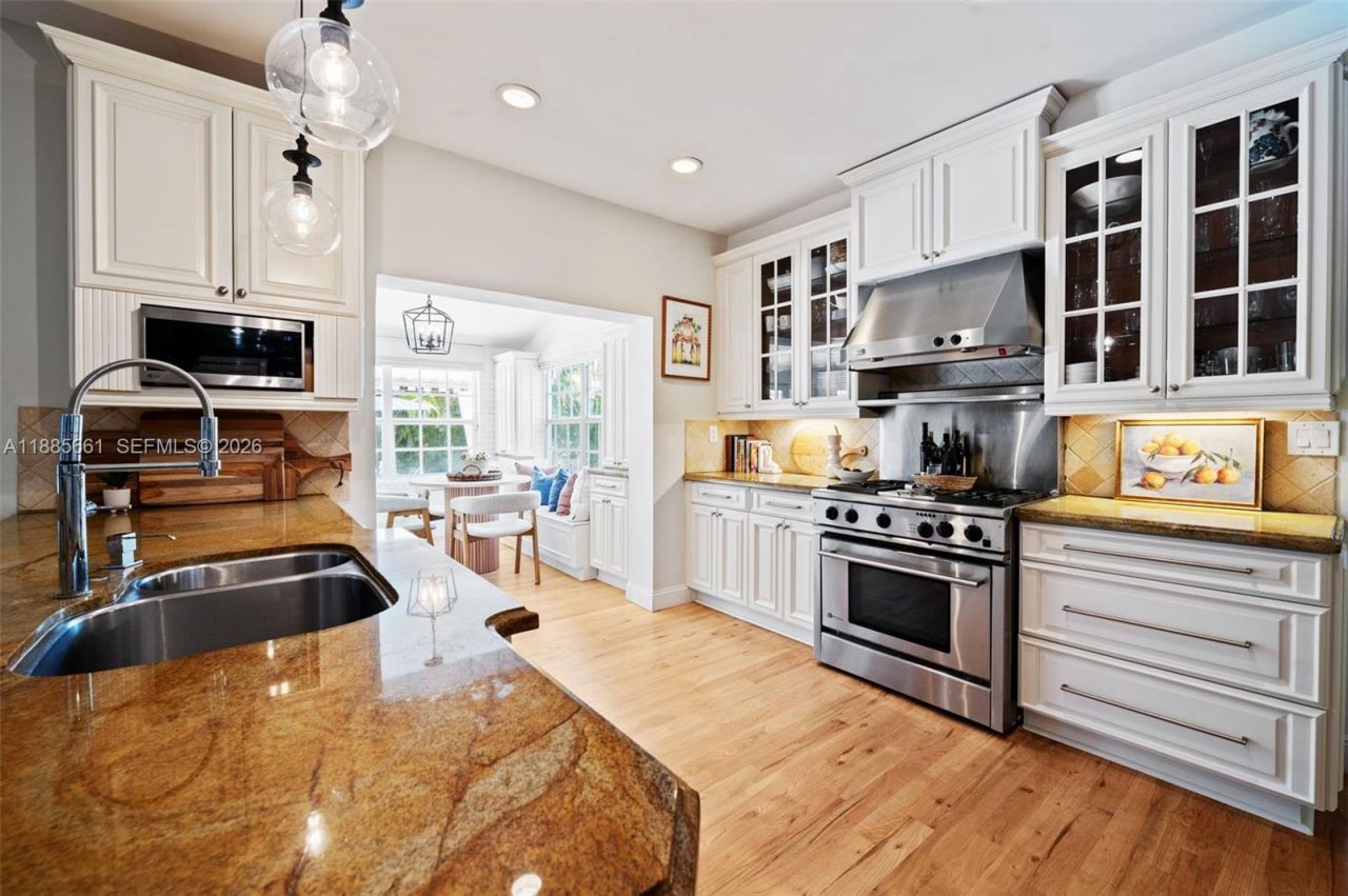 1314 Country Club Prado, Coral Gables, FL 33134 Photo