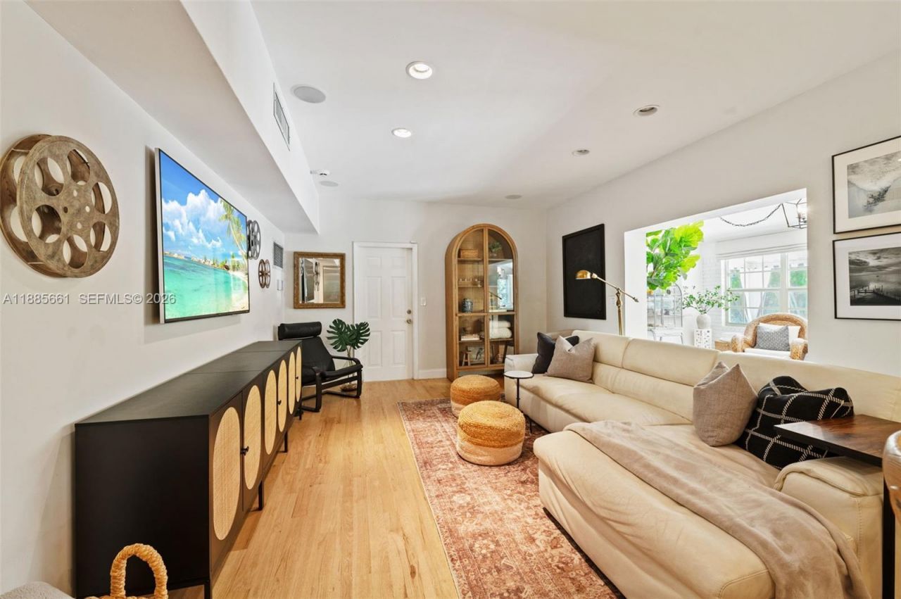 1314 Country Club Prado, Coral Gables, FL 33134 Photo