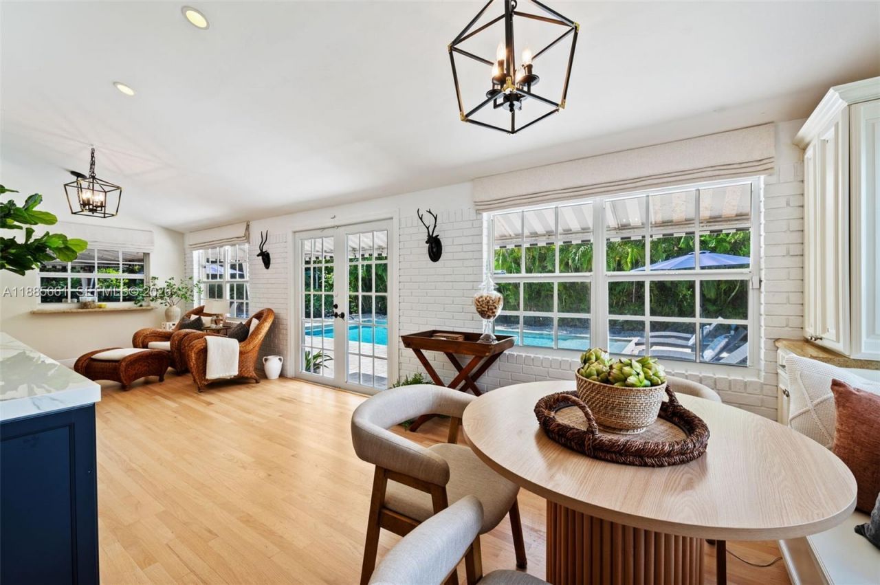 1314 Country Club Prado, Coral Gables, FL 33134 Photo