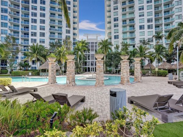 2681 N Flamingo Rd, Unit 605S, Sunrise, FL 33323