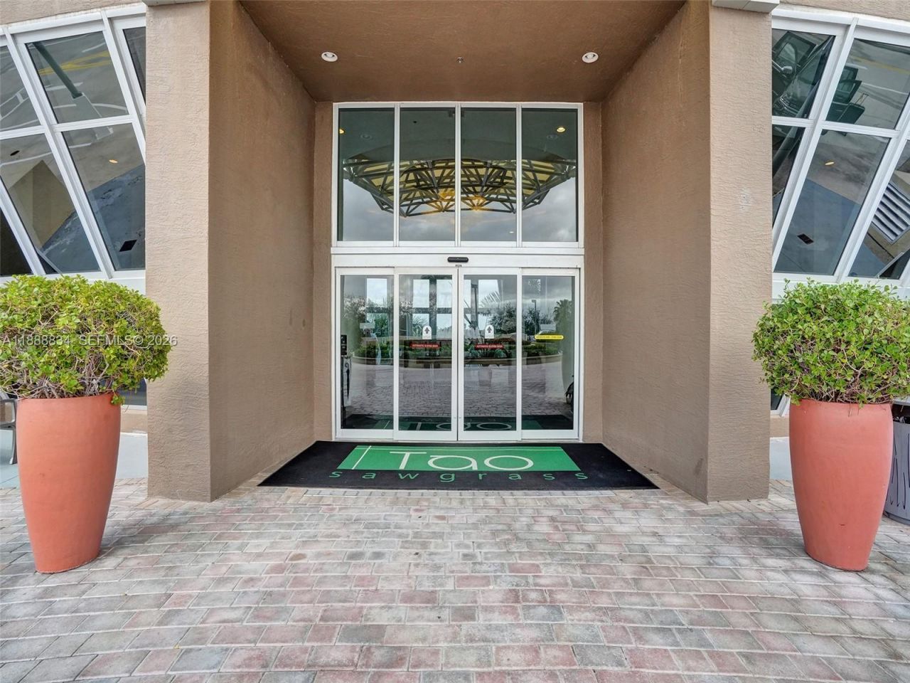 2681 N Flamingo Rd, Unit 605S, Sunrise, FL 33323 Photo