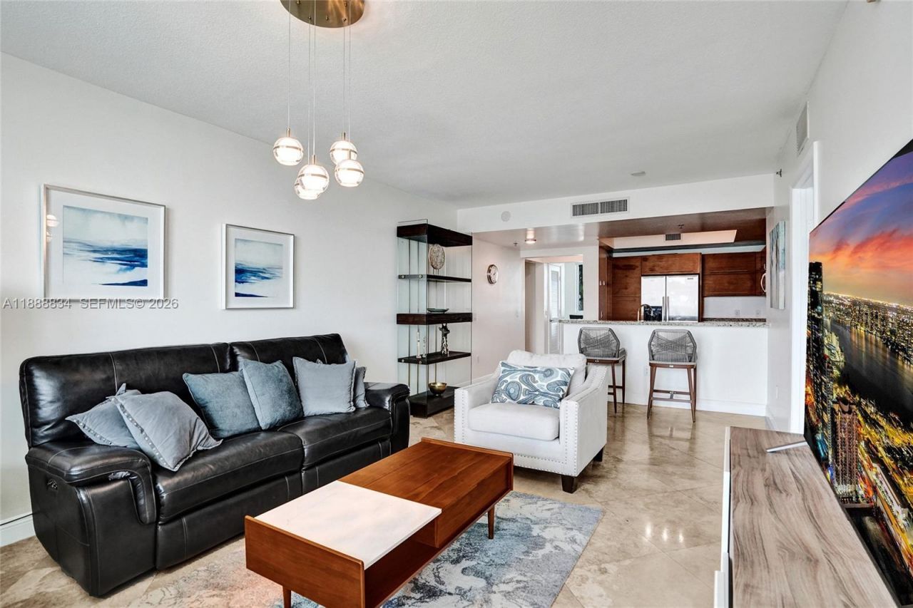 2681 N Flamingo Rd, Unit 605S, Sunrise, FL 33323 Photo