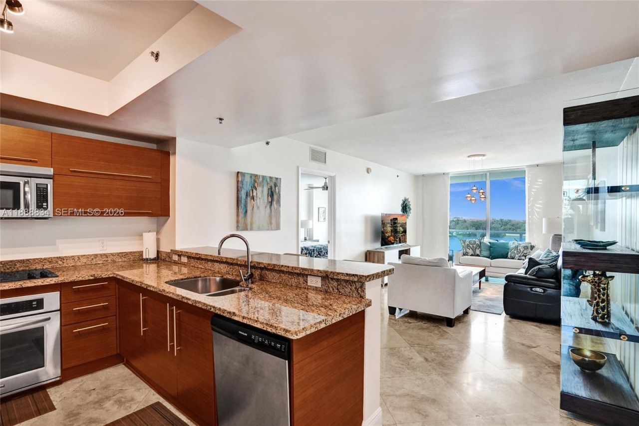 2681 N Flamingo Rd, Unit 605S, Sunrise, FL 33323 Photo