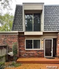 1012 Stratford Lane, Bloomfield Hills, MI 48304 Main Photo