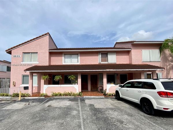 8039 Lake Dr, Unit 102, Doral, FL 33166