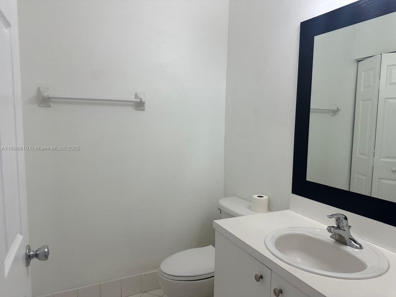 1490 NE 33rd Ave, Unit 102-13, Homestead, FL 33033 Photo