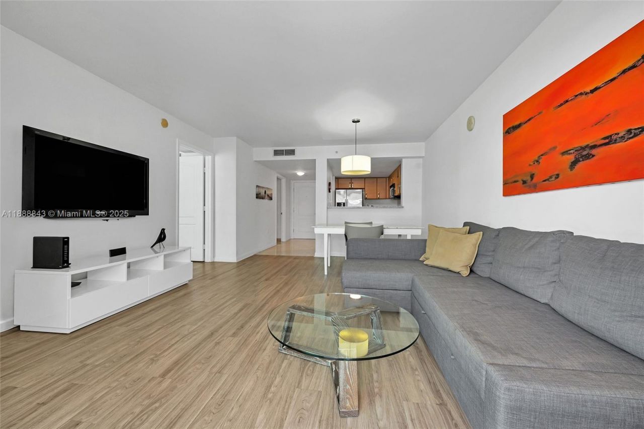 2101 Brickell Avenue, Unit 905, Miami, FL 33129 Photo