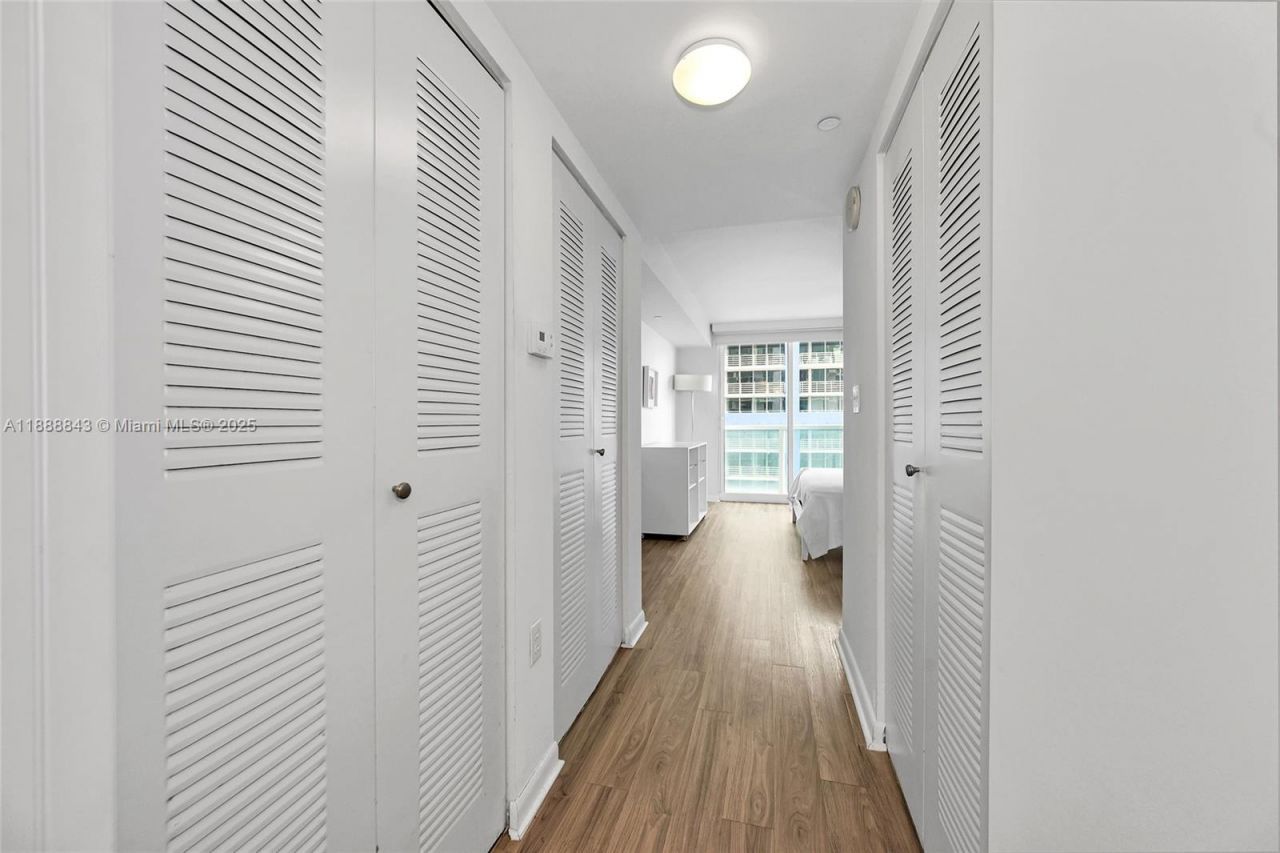 2101 Brickell Avenue, Unit 905, Miami, FL 33129 Photo