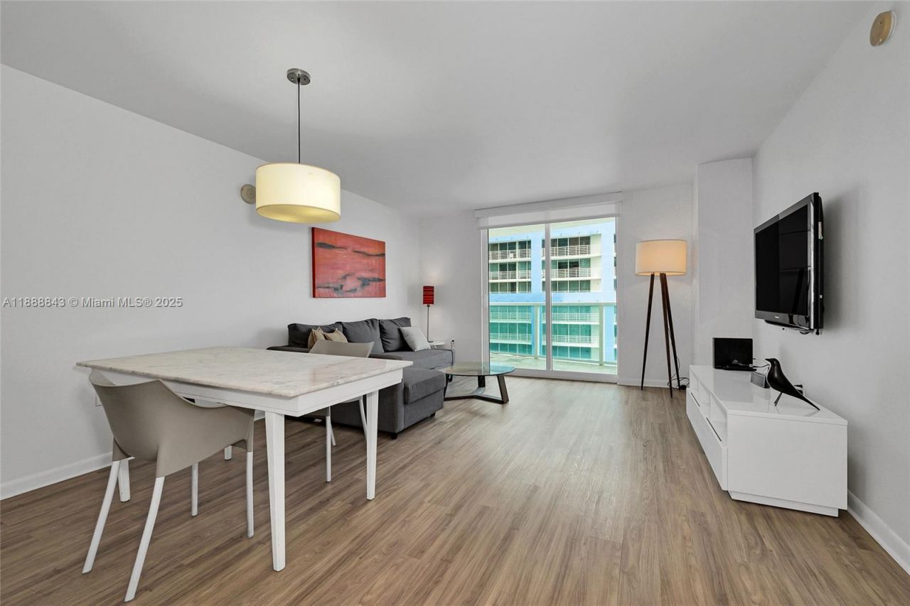 2101 Brickell Avenue, Unit 905, Miami, FL 33129 Photo
