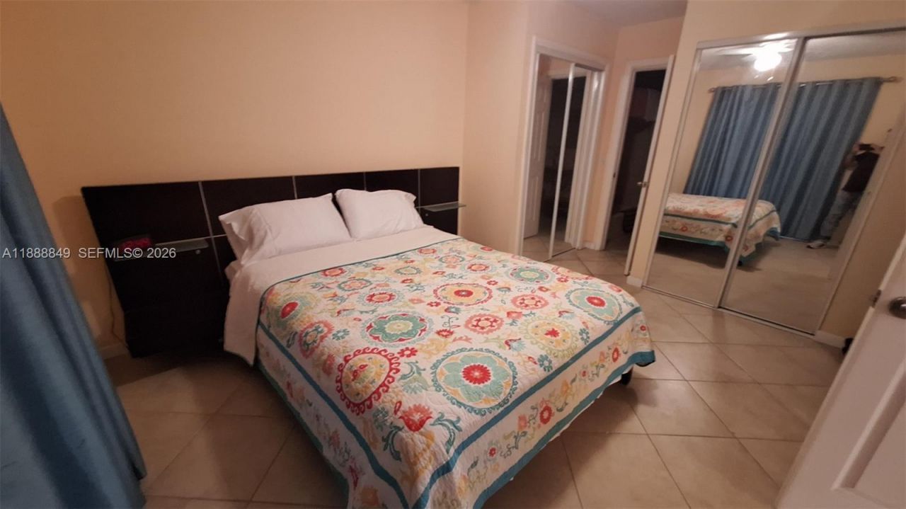 215 SE 3rd Ave, Unit 202D, Hallandale Beach, FL 33009 Photo