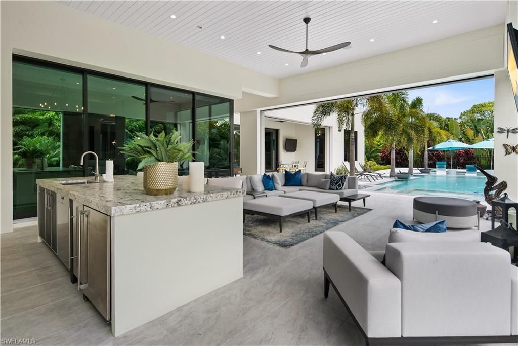 882 Cassena Rd, Naples, FL 34108 Photo