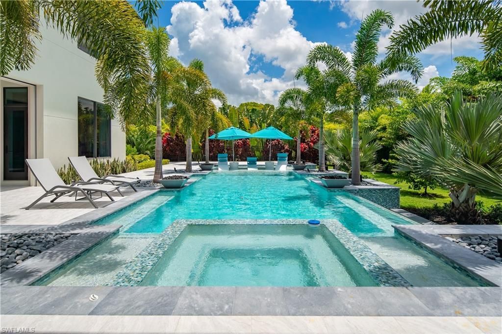 882 Cassena Rd, Naples, FL 34108 Photo