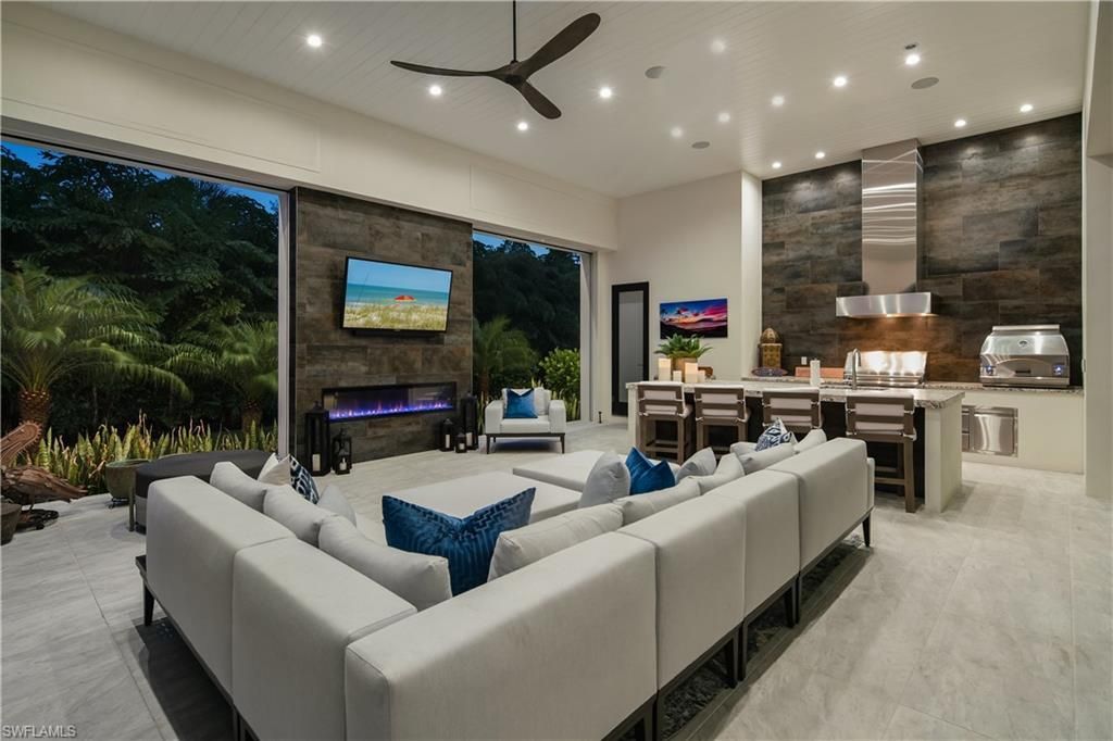 882 Cassena Rd, Naples, FL 34108 Photo
